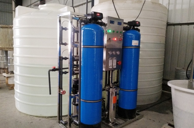 工業(yè)<a href=http://www.gznvw.cn/fstcjssb/ target=_blank class=infotextkey>反滲透凈水設(shè)備</a>